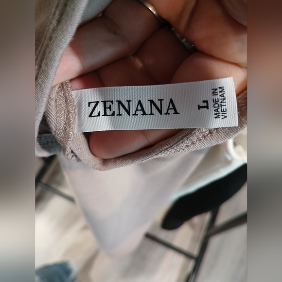 Zenana tunic length cami tanks Size Large - Picture 3 of 8